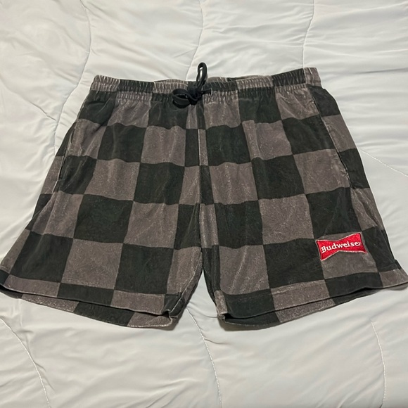 PacSun Other - Men’s Size Medium checkered Budweiser Sweatshorts from Pacsun